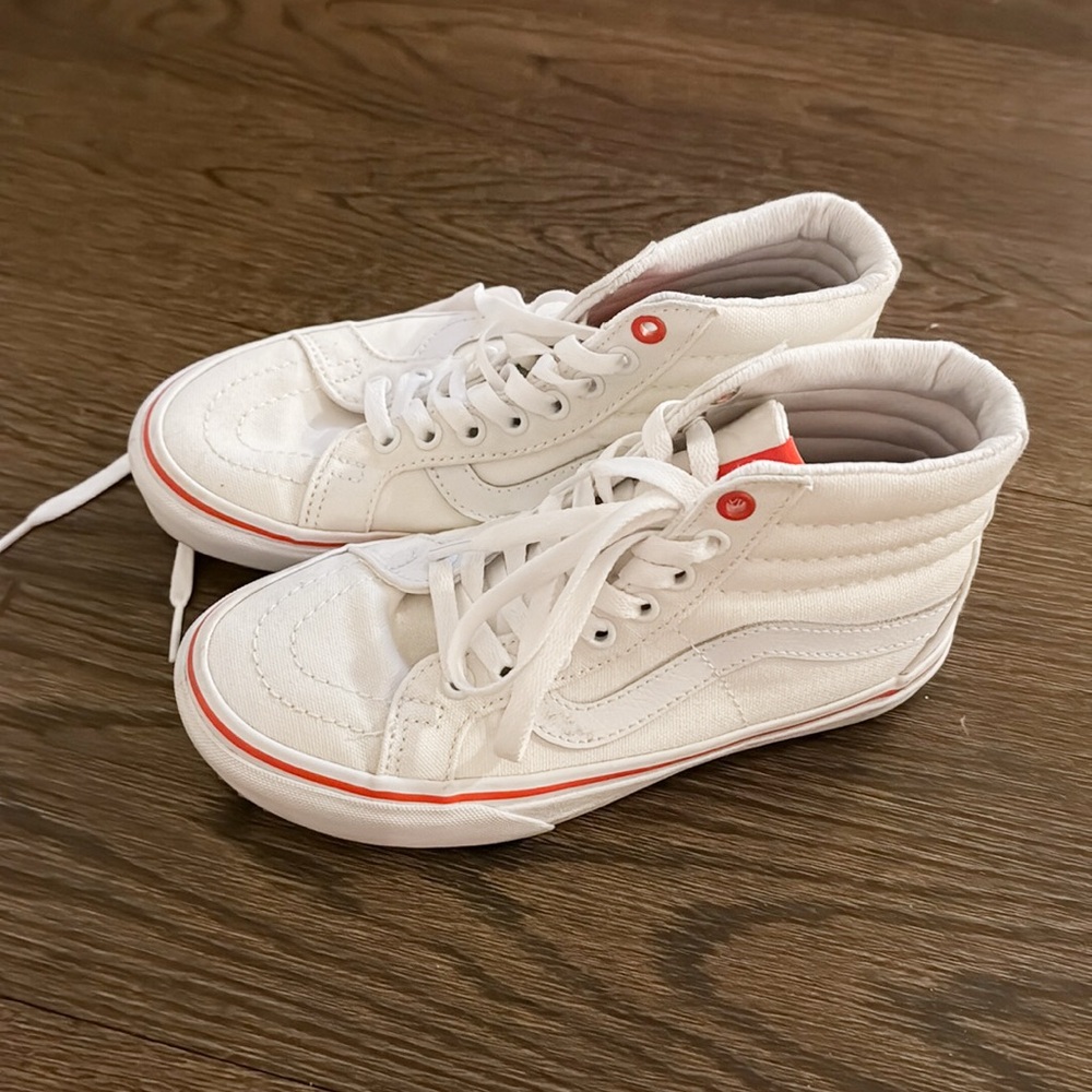 White Vans High Tops - 4M/5.5W